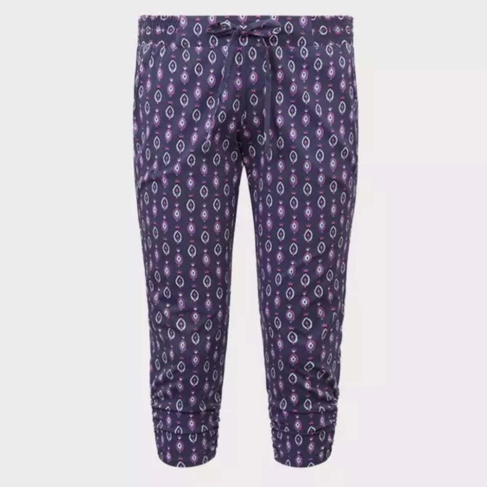 Torrid Blue Patterned Capris - Picture 4 of 4